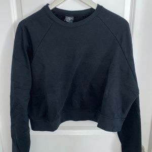 NIKE BLACK CROPPED SWEATSHIRT